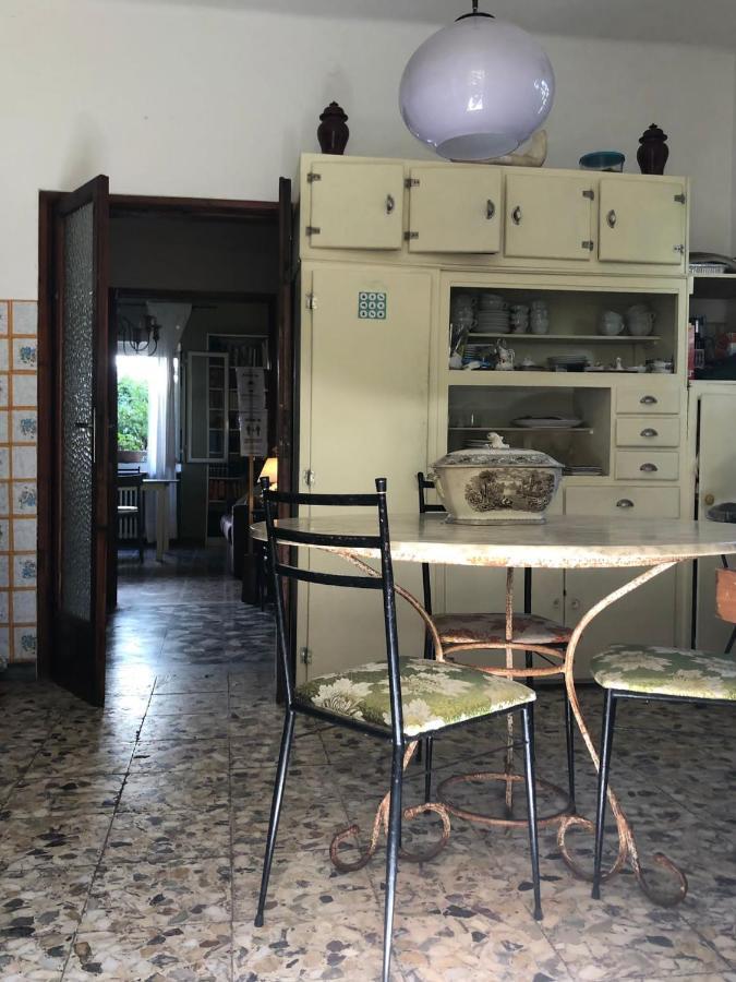 Casa Cambini Bed and Breakfast Marina di Massa Eksteriør billede
